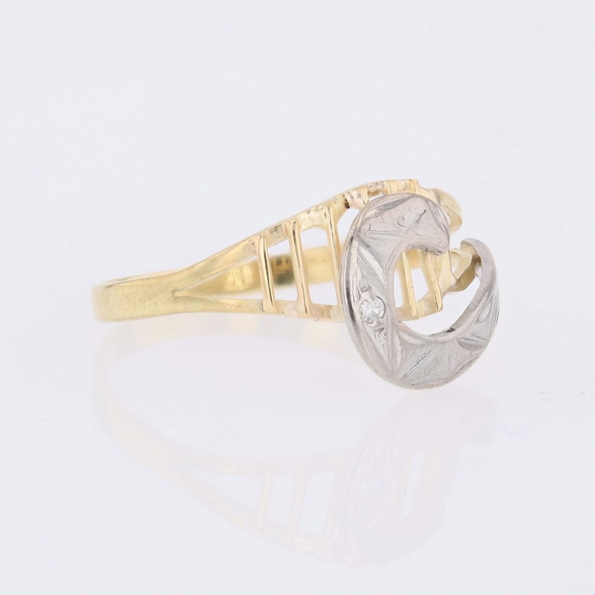 Bague virgule en or jaune et or blanc et diamant - Castafiore