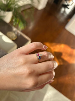 Bague XIXème - Or jaune, diamants, rubis et saphir. - Castafiore