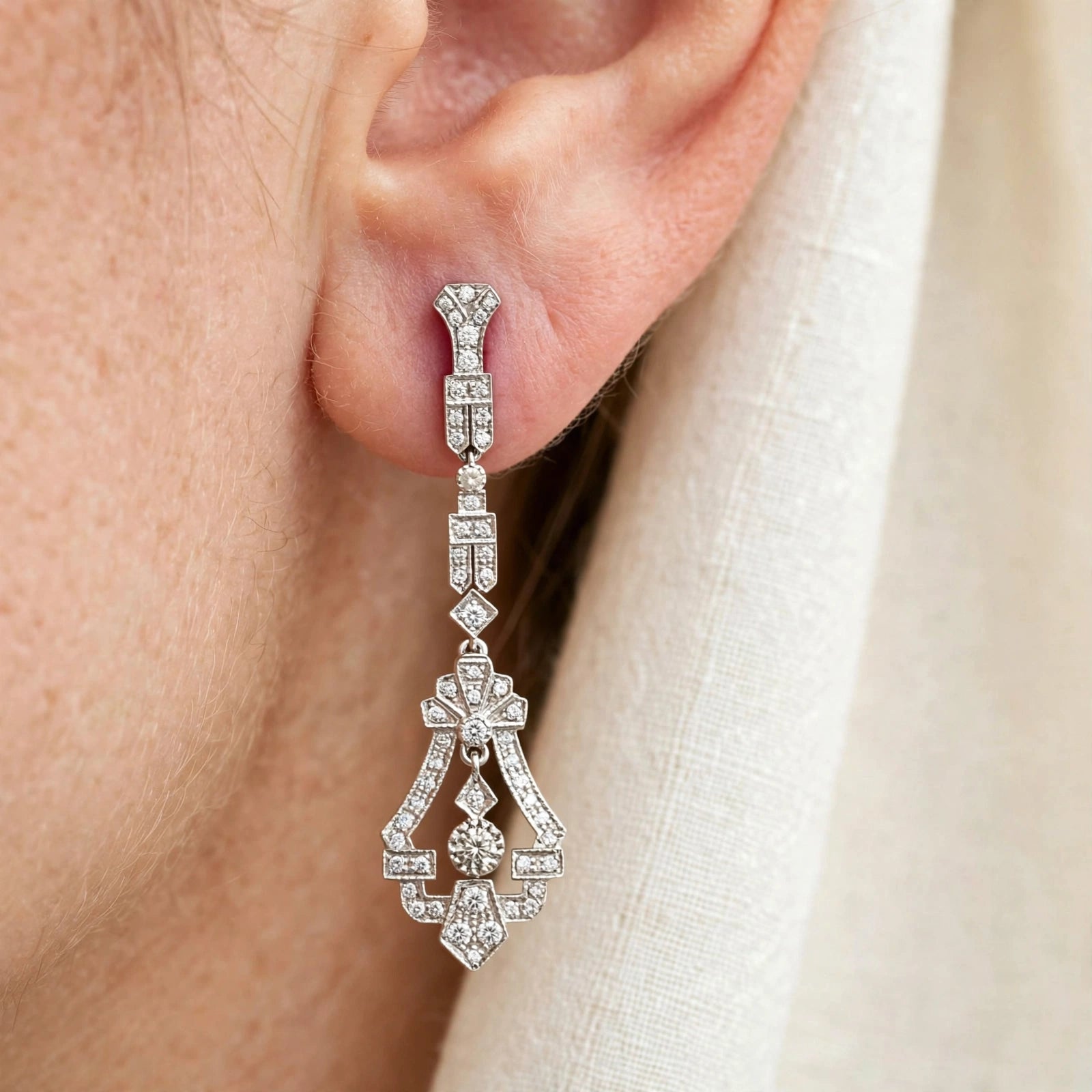 Boucles d'oreilles Pendantes en or blanc et diamants