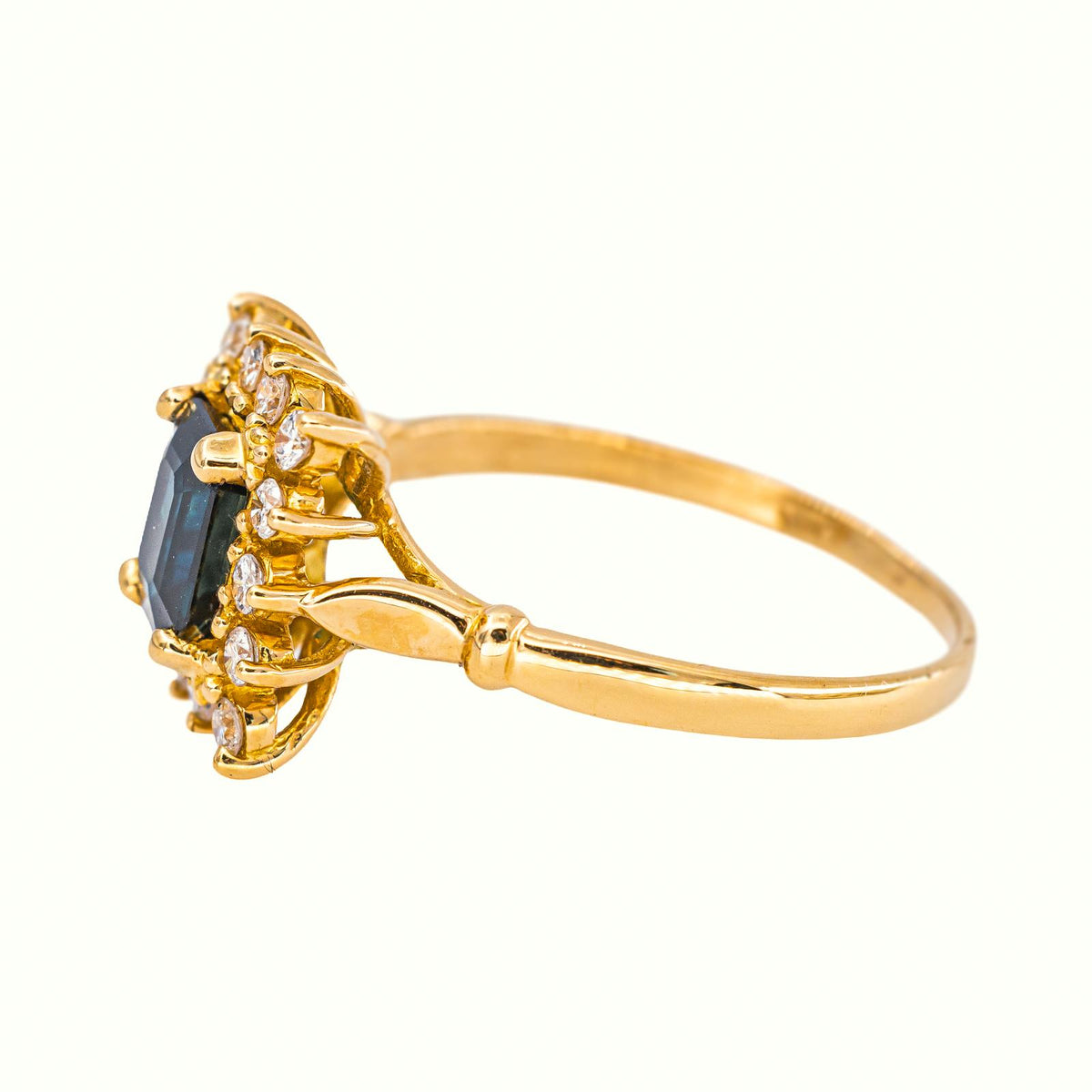 Yellow Gold Sapphire Ring