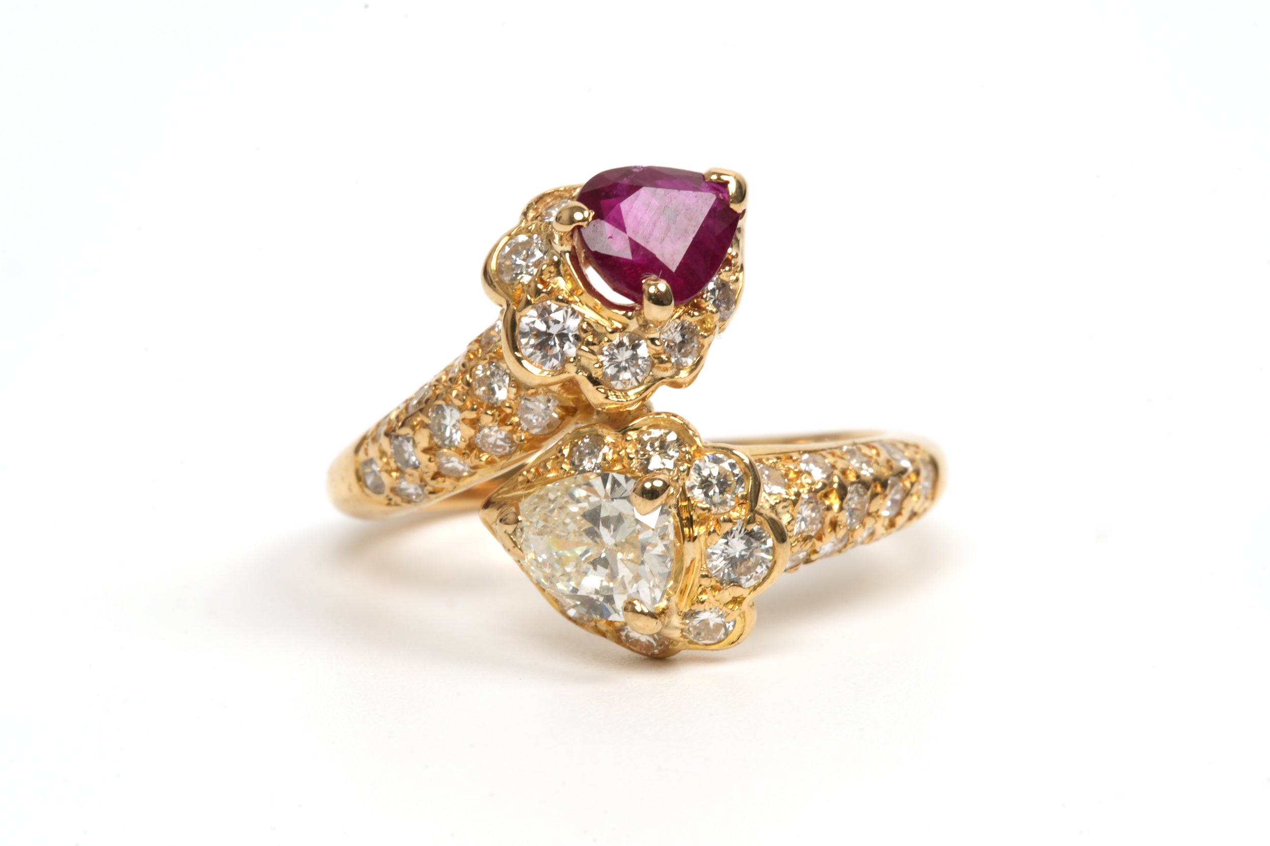 Bague Toi & Moi en or jaune, rubis et diamants