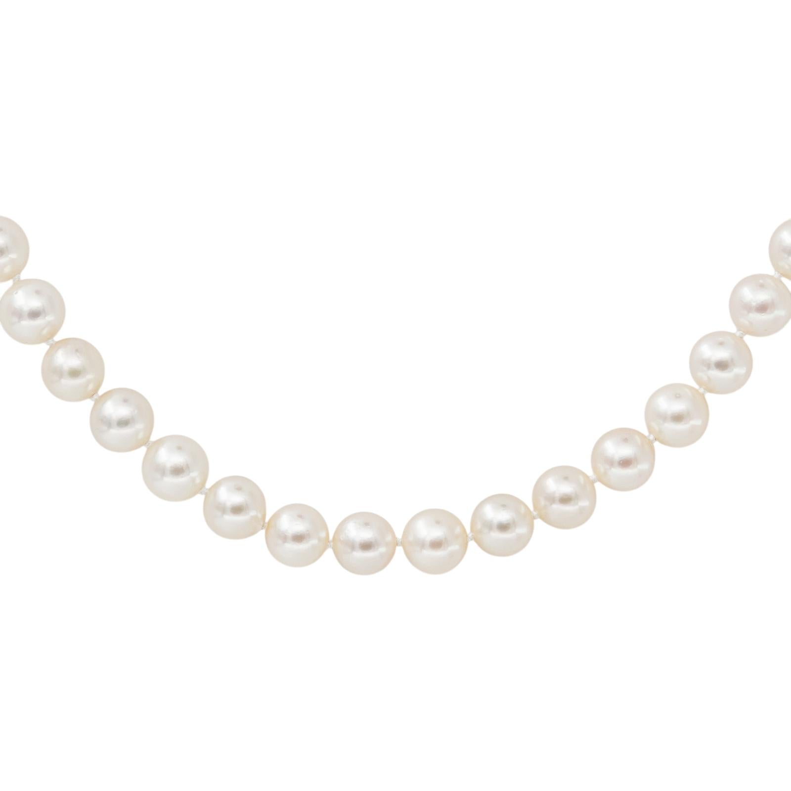 Necklace  White gold  Pearl