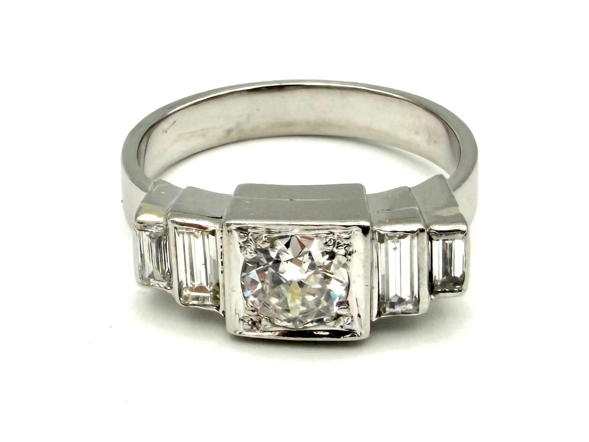 Bague en platine et diamants