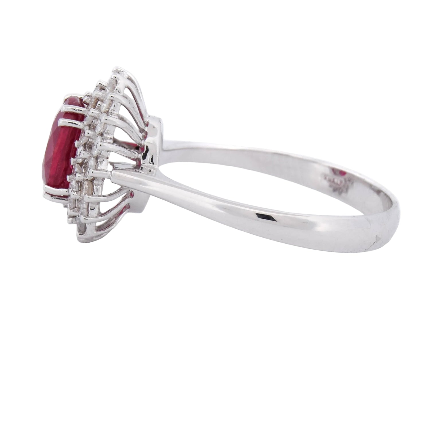 Entourage Ring in white gold, rubies, and diamonds