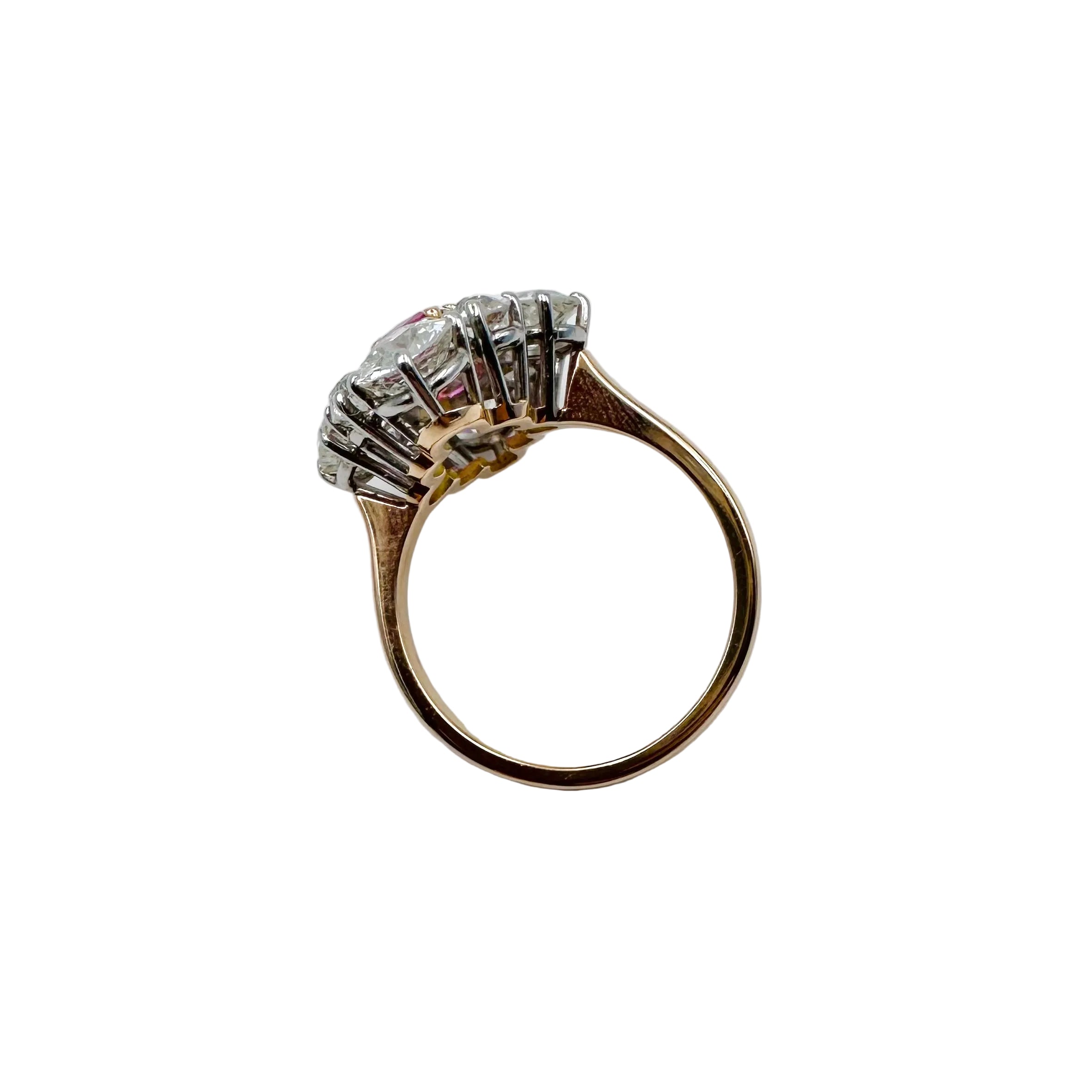 Marquise Ring in Yellow gold and Pink sapphire