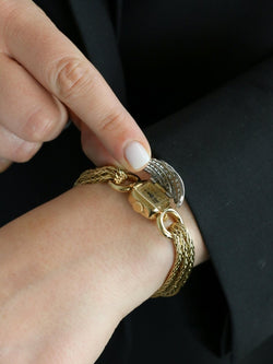 BOUCHERON Montre à secrets or jaune diamants - Castafiore