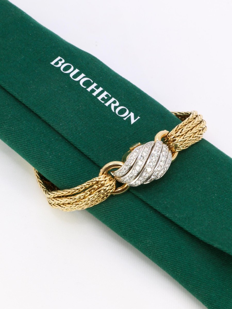 BOUCHERON Montre à secrets or jaune diamants - Castafiore