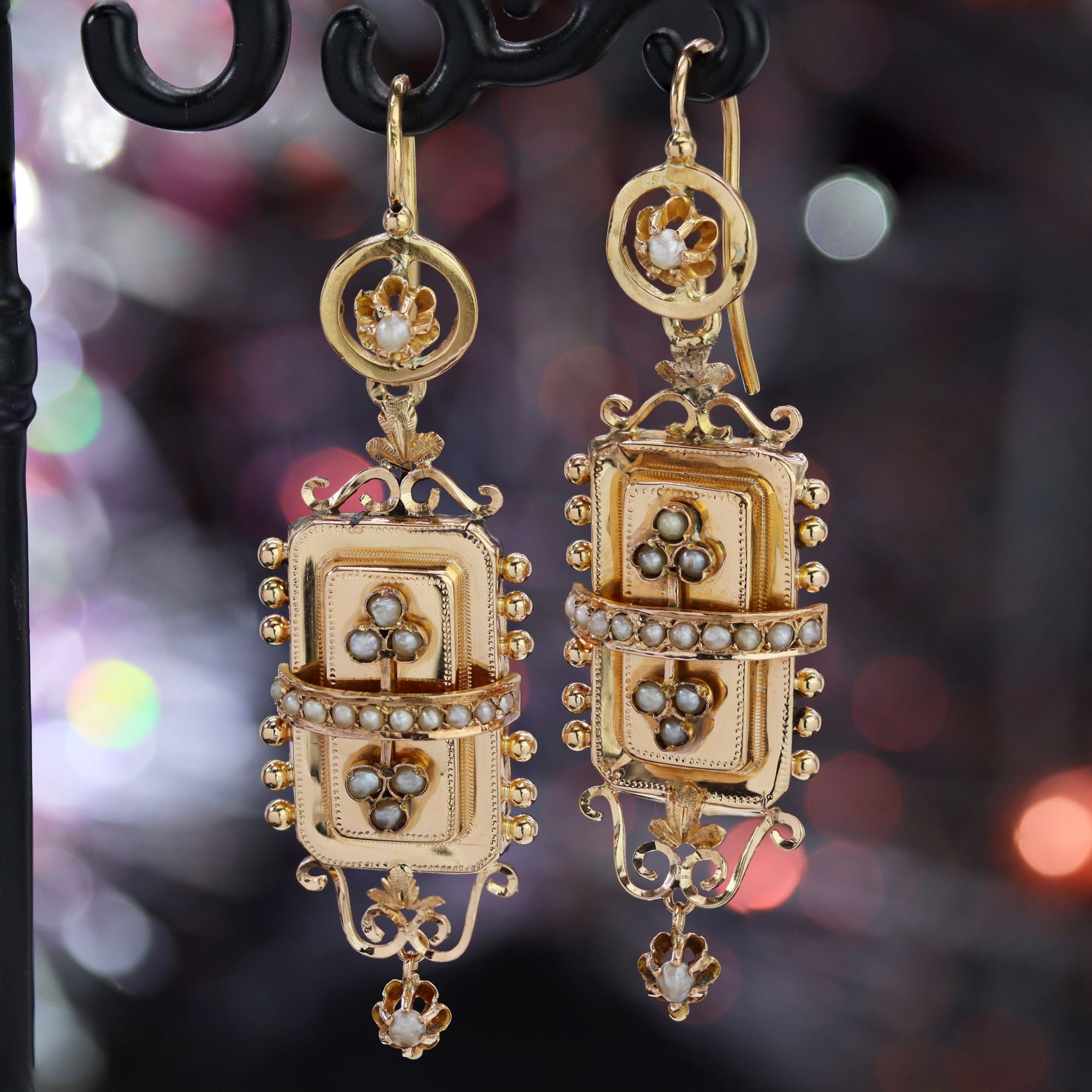 Boucles d'oreilles anciennes pendantes or rose perles fines