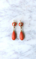 Boucles d'Oreille Anciennes Goutte Corail et Or - Castafiore