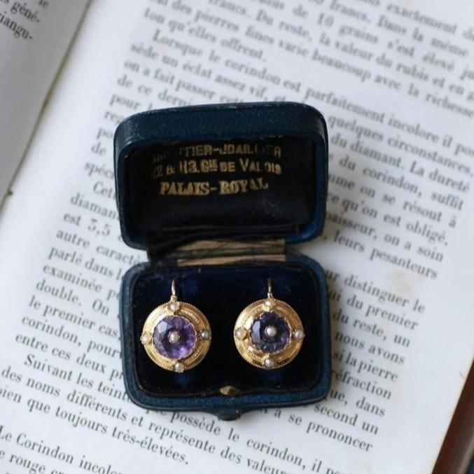 Boucles d'Oreilles Améthystes et Perles sur Or Jaune - Castafiore