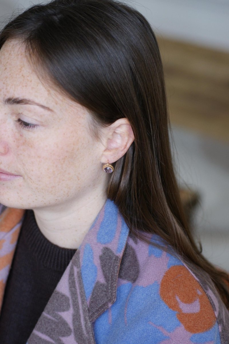 Boucles d'Oreilles Anciennes Améthystes et Diamants sur Or Jaune - Castafiore