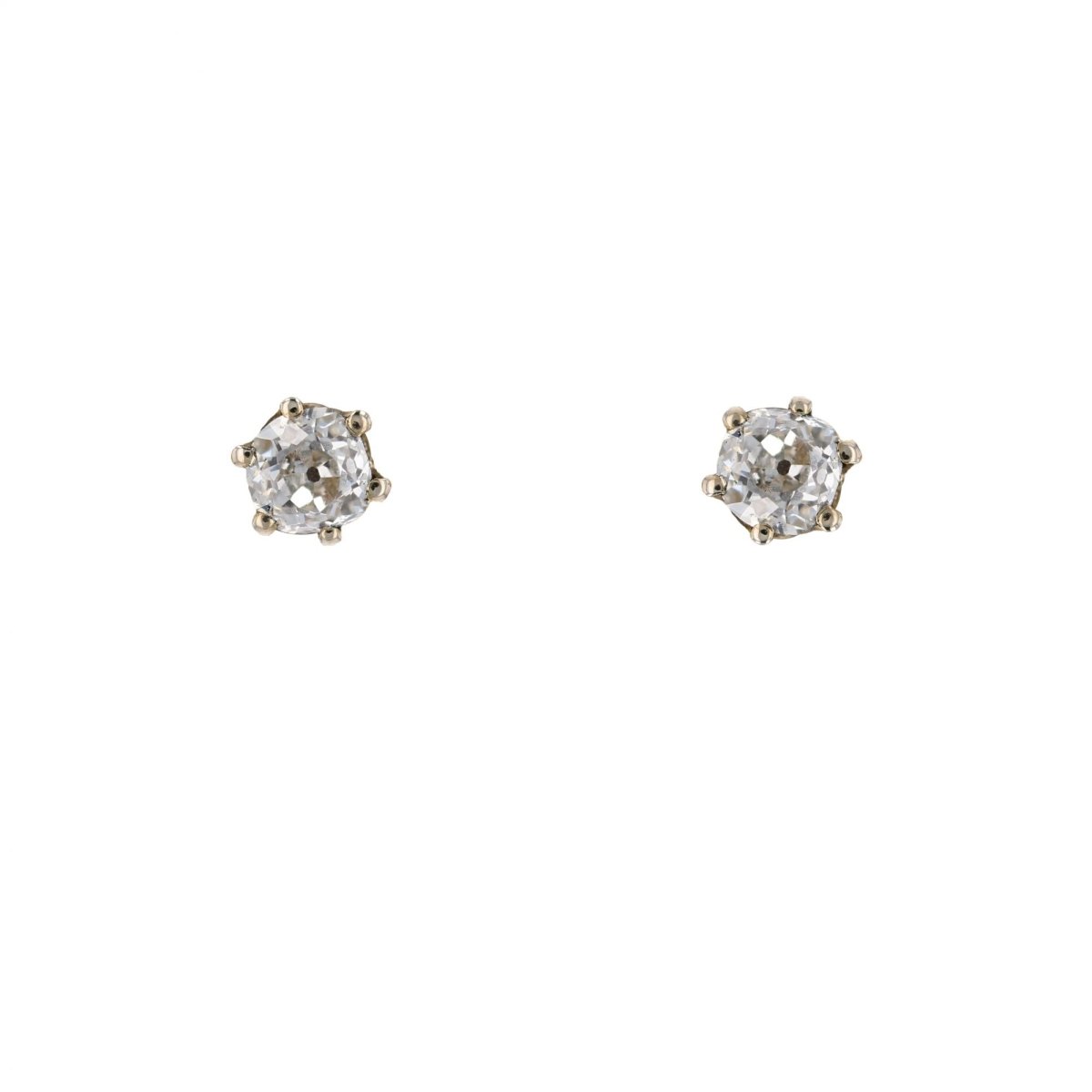 Boucles d'oreilles ANCIENNES Puces en or blanc et diamant - Castafiore
