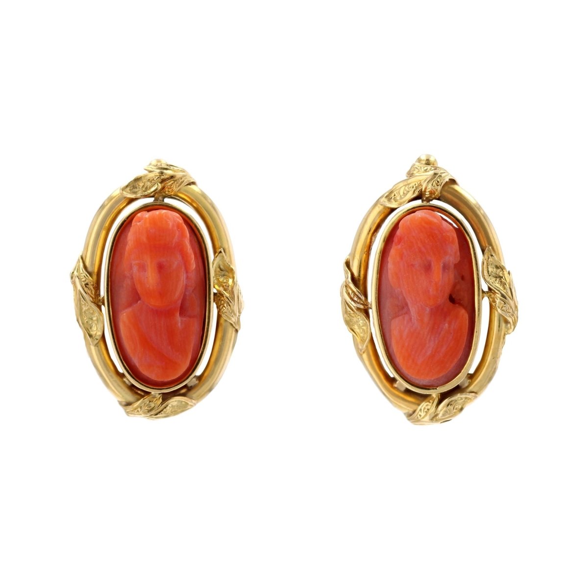 Boucles d'oreilles Anciens Clip camées en or jaune et corail - Castafiore