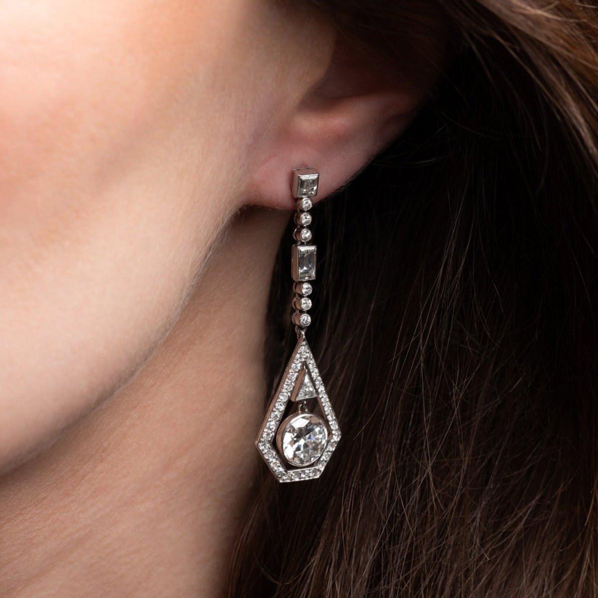 Boucles d'oreilles Art Déco en platine et diamants - Castafiore