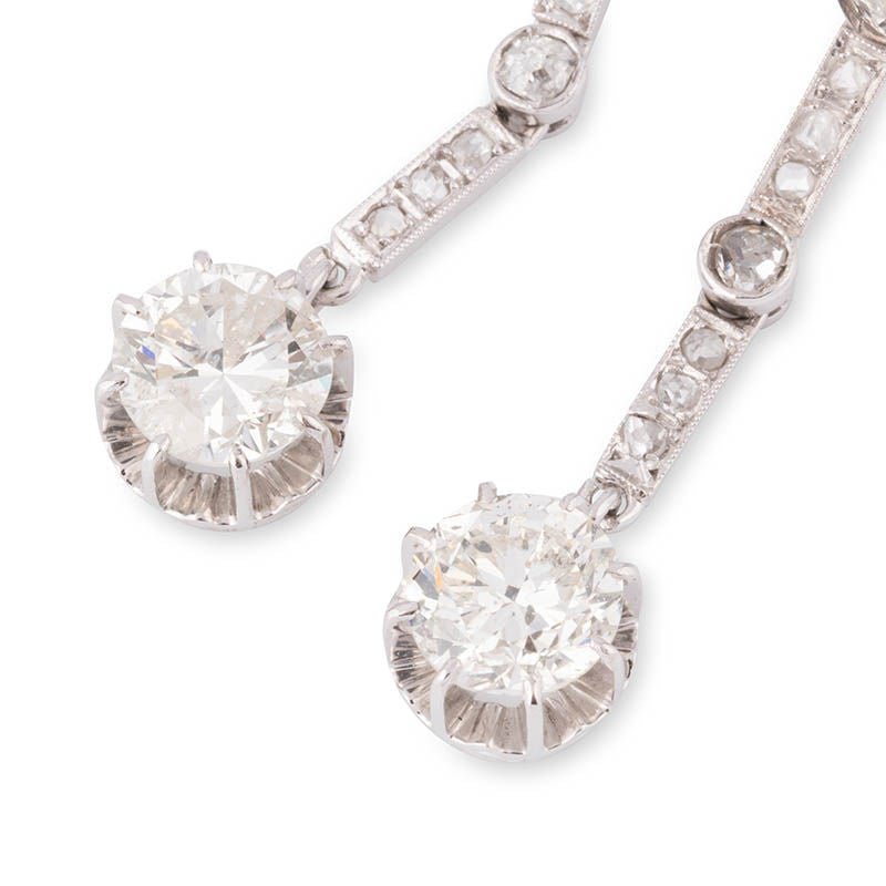 Boucles d'oreilles Art Déco  Platine et Diamants