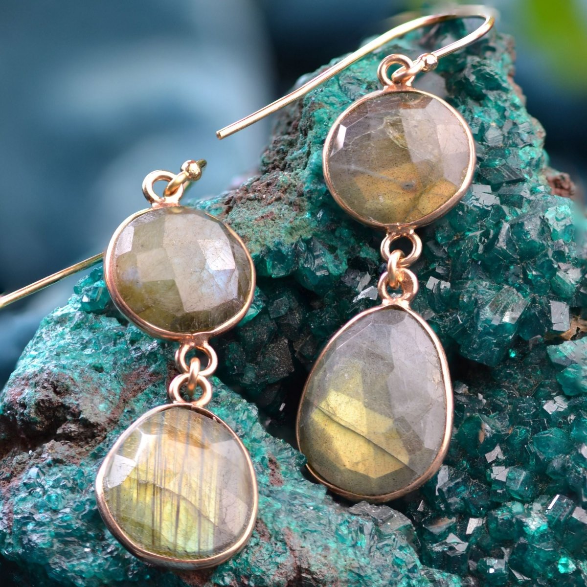 Boucles d'oreilles BAUME Pendants en or rose et labradorite - Castafiore