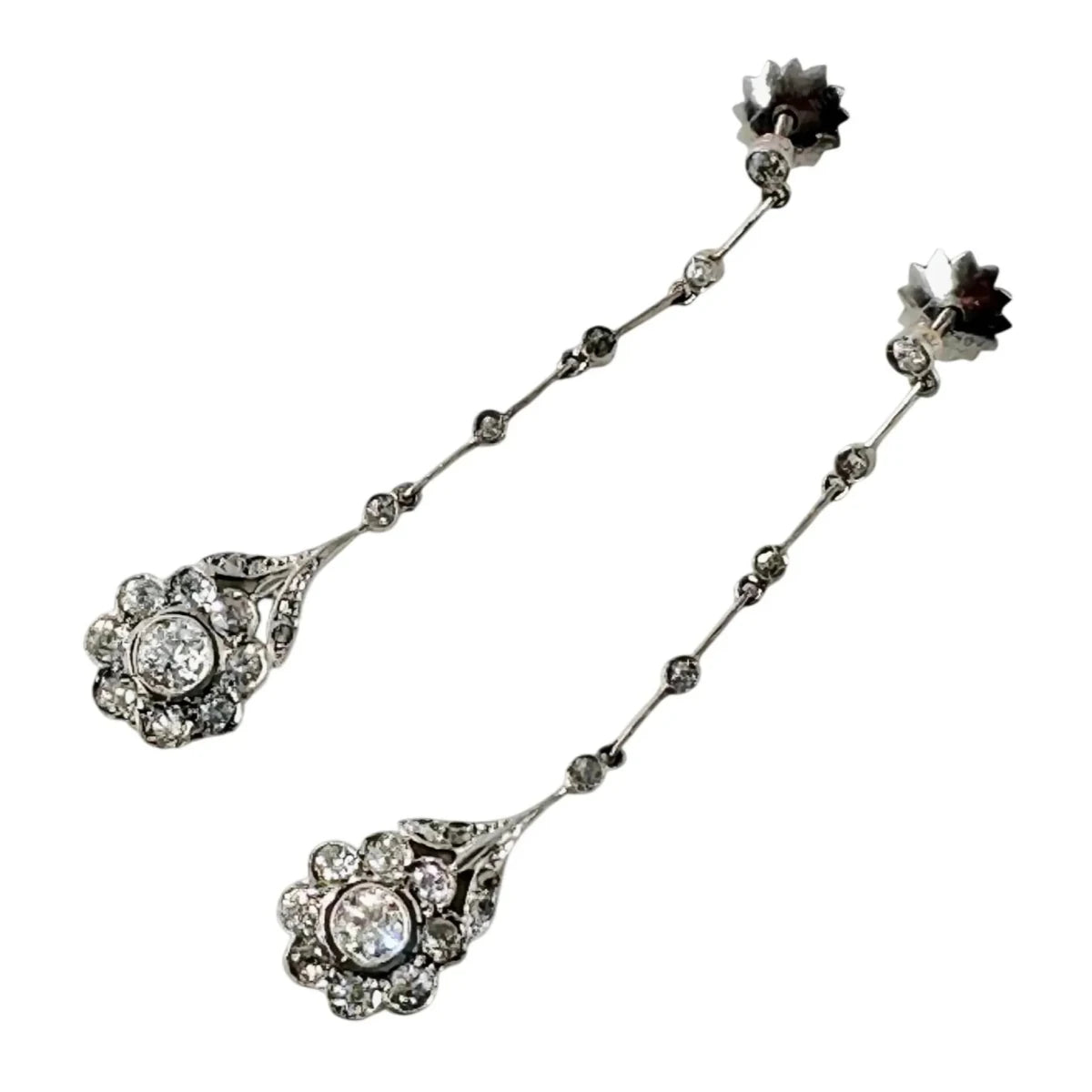 Boucles d'oreilles Belle Époque en platine, or jaune et diamants - Castafiore