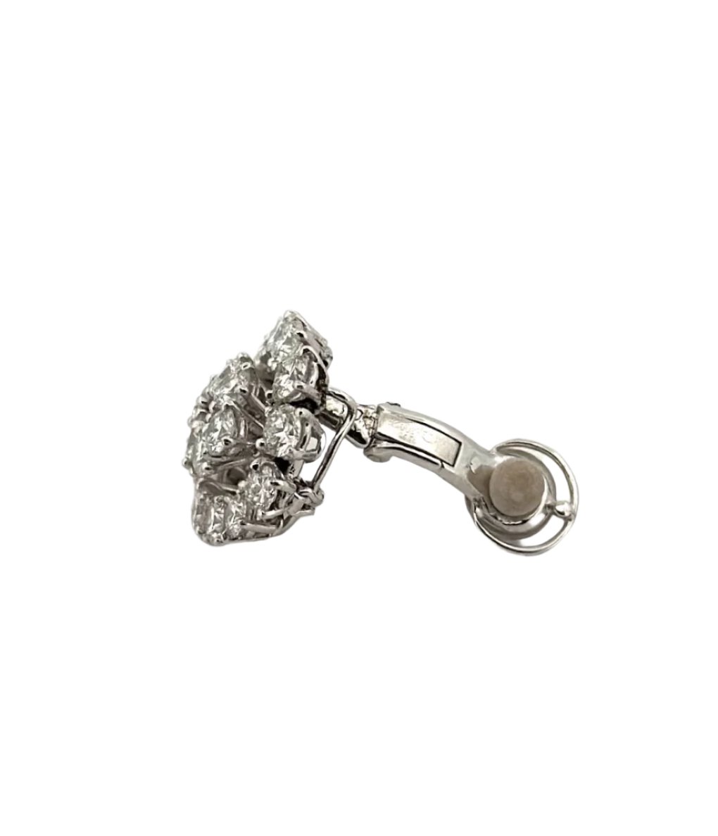 Boucles d'oreilles BOUCHERON en platine et diamants - Castafiore