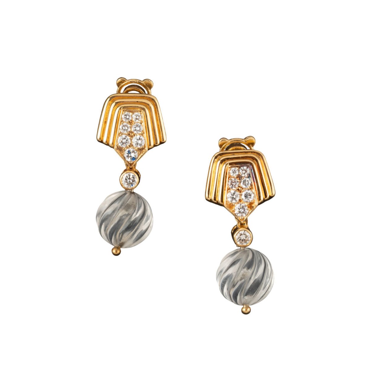 Boucles d'oreilles Boucheron Pendantes en or jaune, perle et diamants - Castafiore