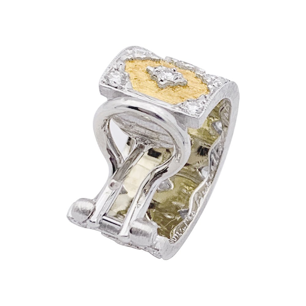 Boucles d'oreilles Buccellati, deux ors, diamants. - Castafiore