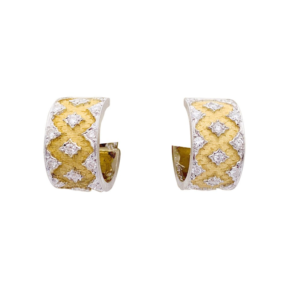 Boucles d'oreilles Buccellati, deux ors, diamants. - Castafiore