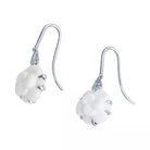 Boucles d'oreilles CHANEL "Camélia" en or blanc et diamants - Castafiore