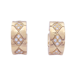 Boucles d'oreilles Chanel, "Matelassé" en or jaune et diamants. - Castafiore
