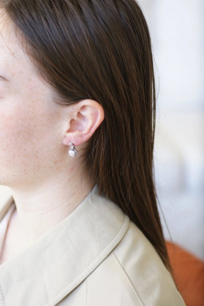 Boucles d'oreilles chaton illusion diamants - Castafiore