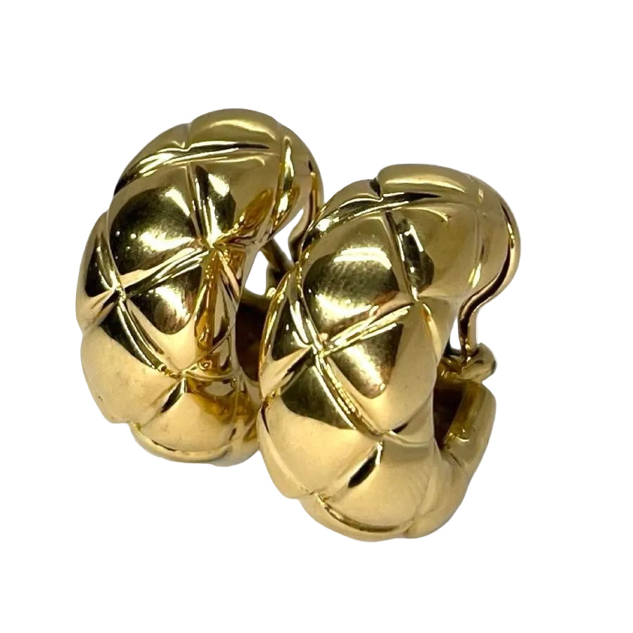 Boucles d'oreilles CHAUMET signées en or jaune - Castafiore