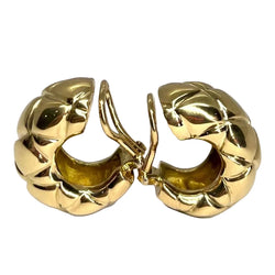 Boucles d'oreilles CHAUMET signées en or jaune - Castafiore