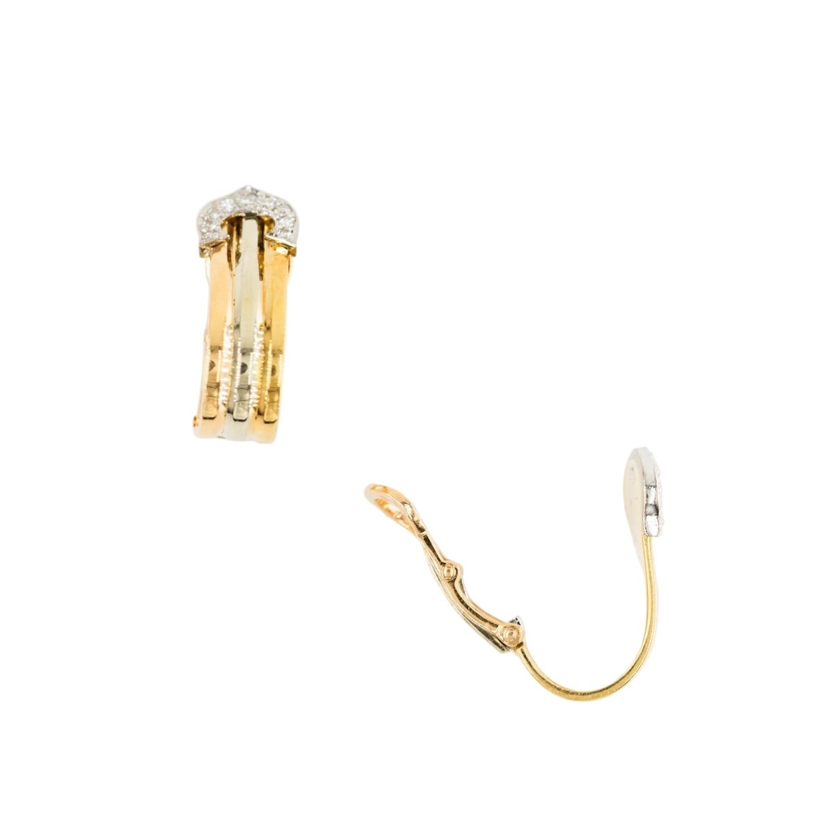 Boucles d'oreilles Clip CARTIER "C de Cartier" en or blanc, or jaune et or rose - Castafiore