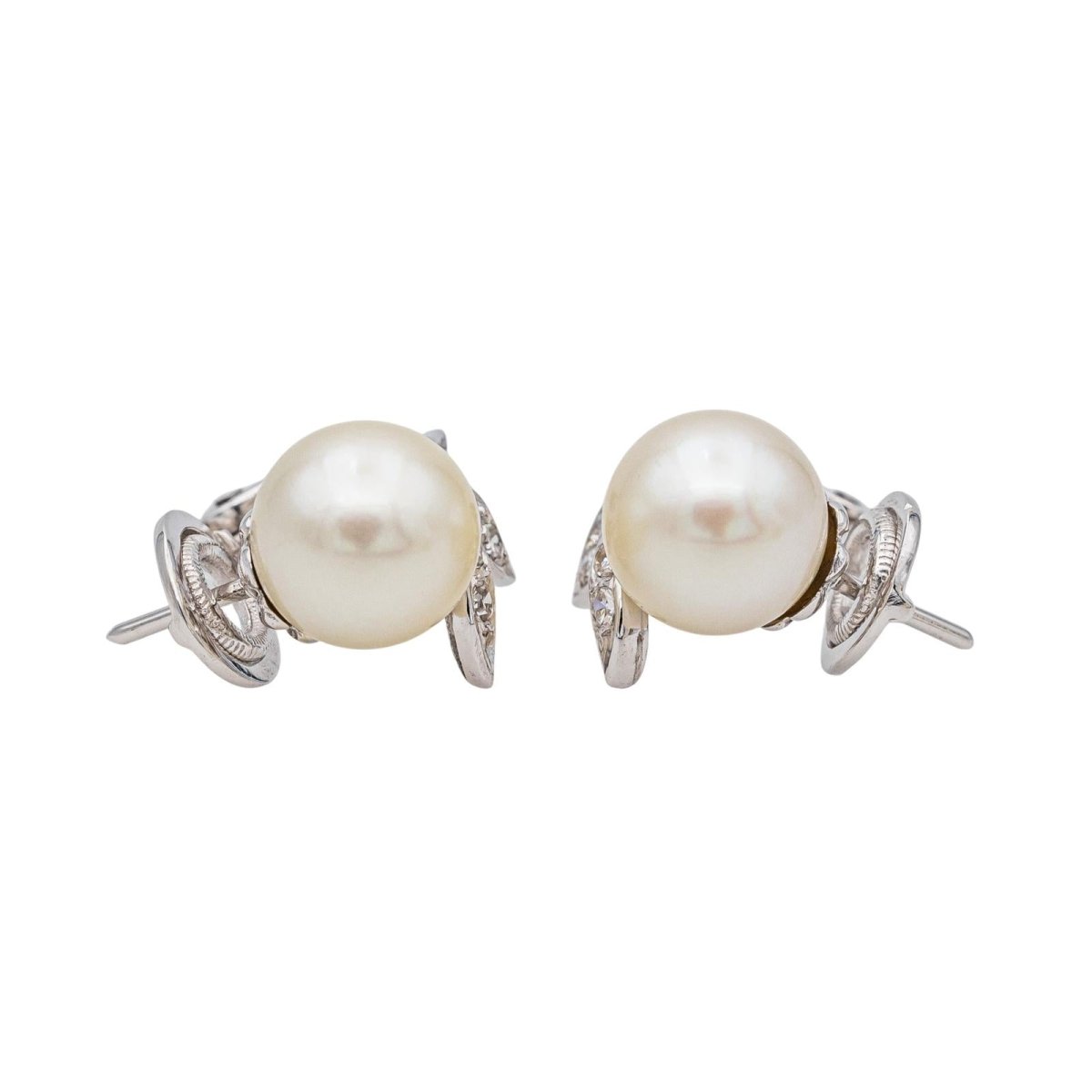 Boucles d'oreilles Clip en or blanc, perles et diamants - Castafiore
