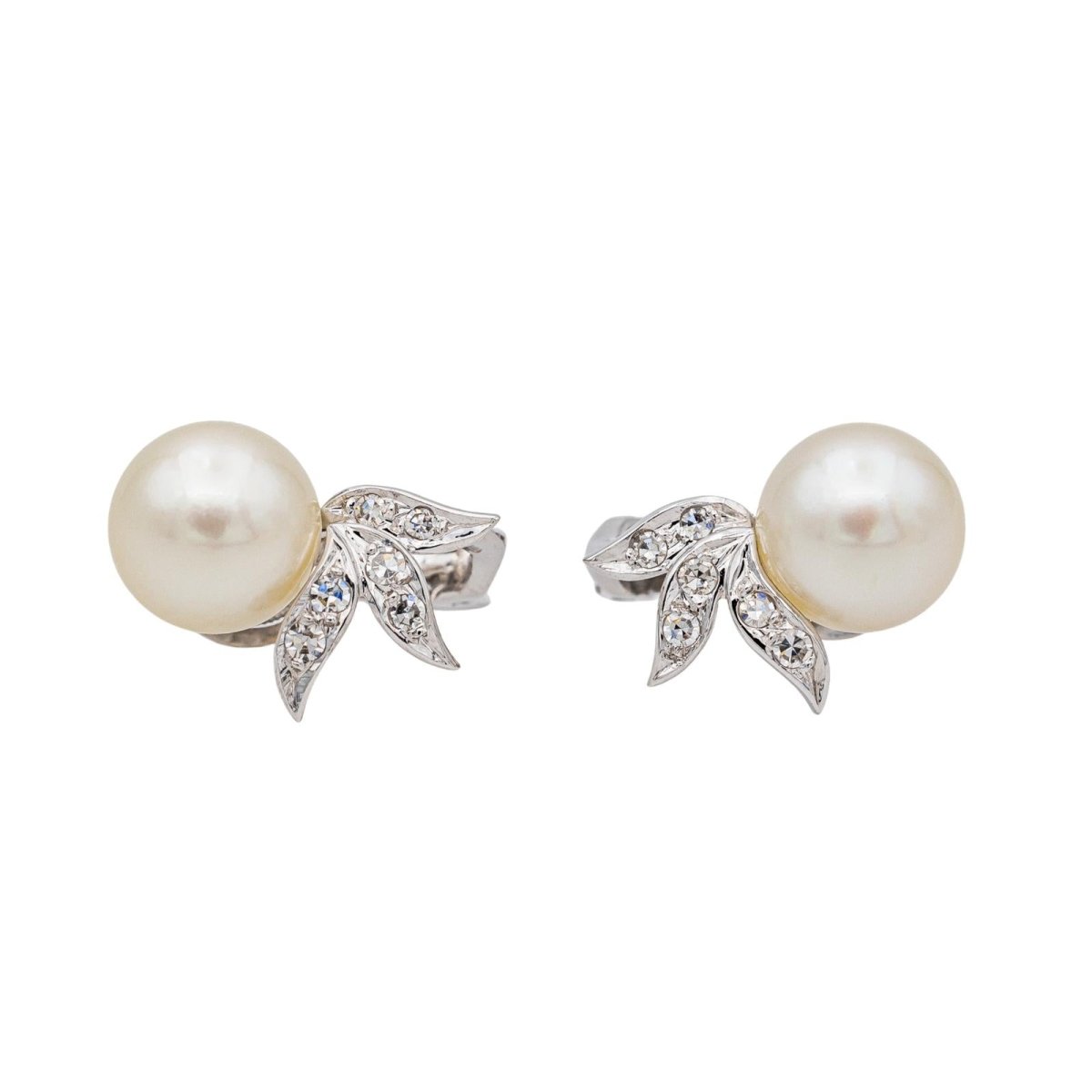Boucles d'oreilles Clip en or blanc, perles et diamants - Castafiore