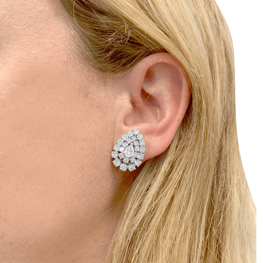 Earrings Boucheron in paltinium and diamonds.