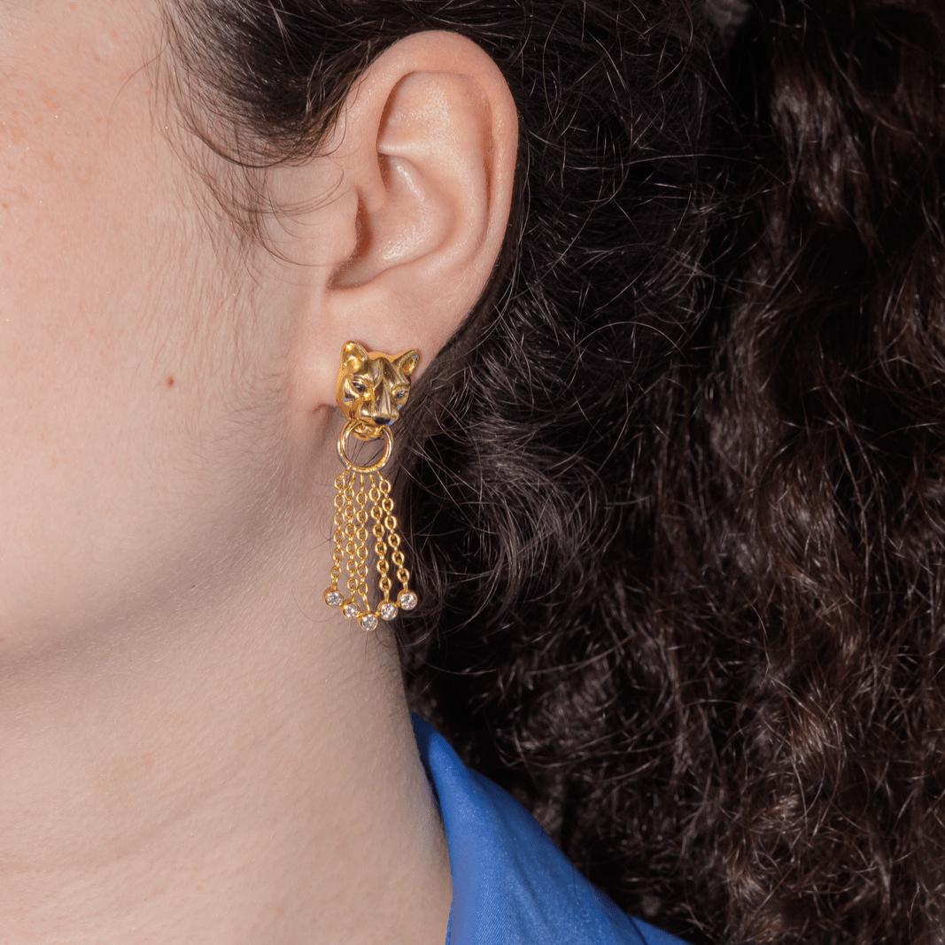 Boucles d'oreilles Clips CARTIER "Panthère" en or jaune, émeraudes et diamants - Castafiore