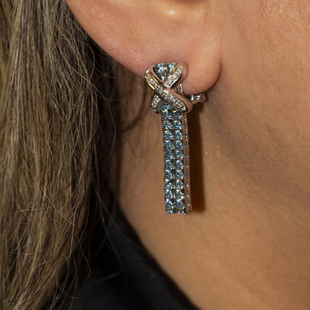 Boucles d'oreilles Clips CENTOVENTUNO en or blanc, topazes et diamants - Castafiore