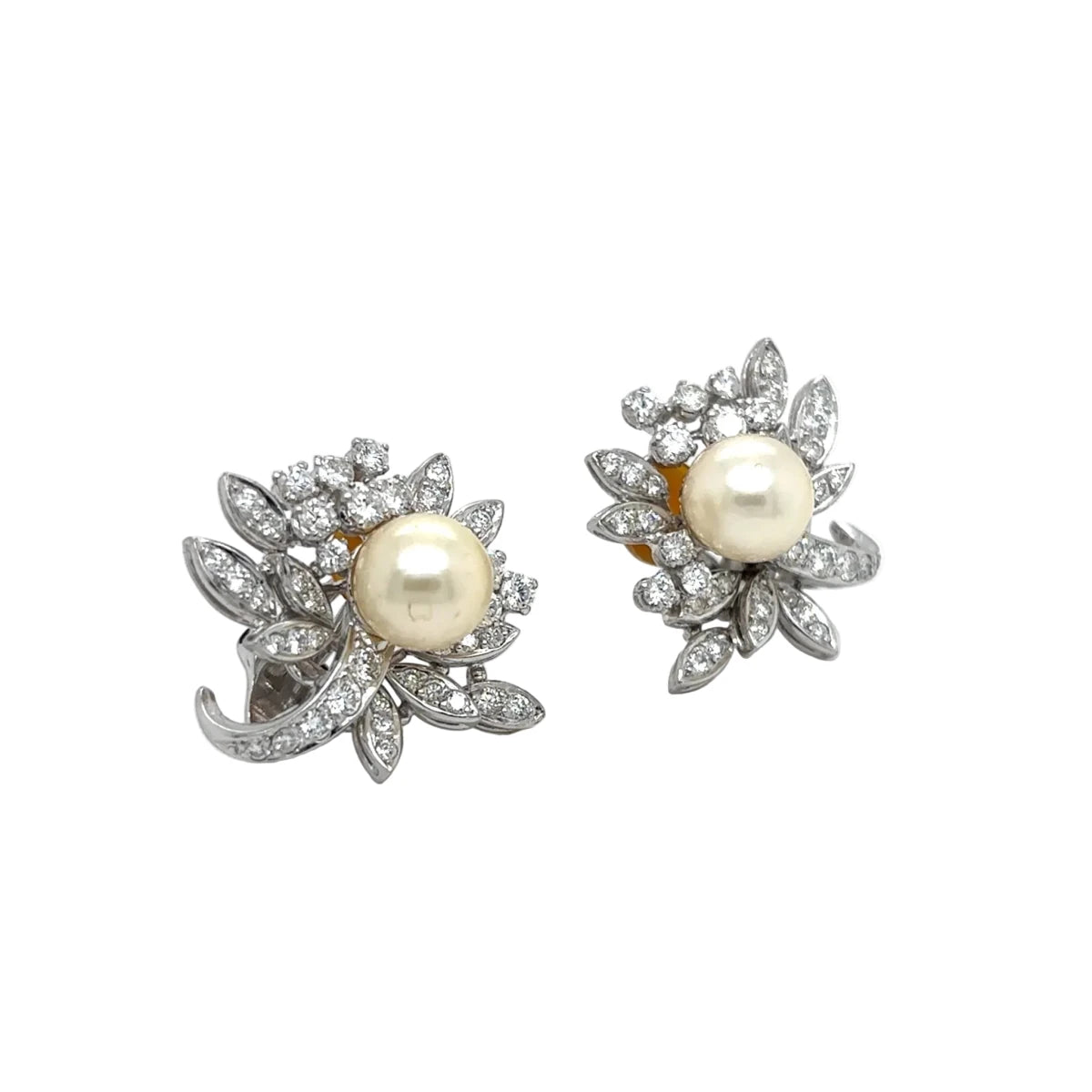 Boucles d'oreilles Clips en or blanc, perles et diamants - Castafiore