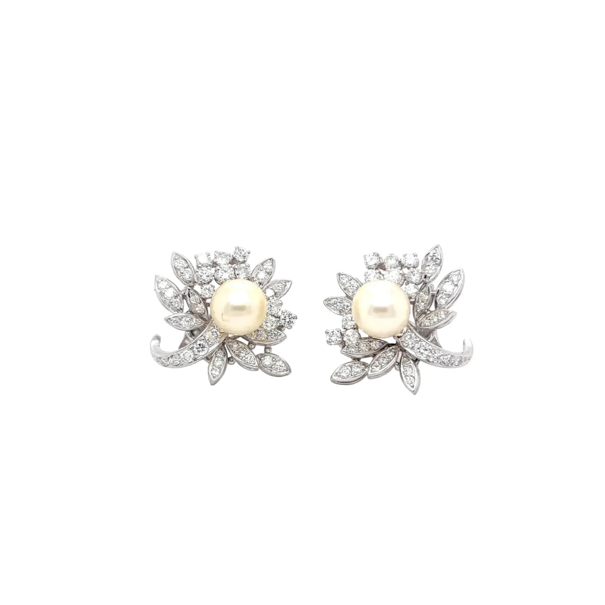 Boucles d'oreilles Clips en or blanc, perles et diamants - Castafiore