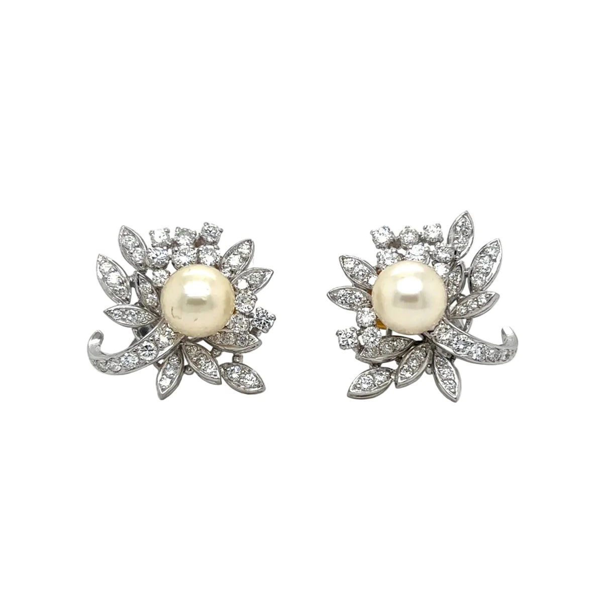 Boucles d'oreilles Clips en or blanc, perles et diamants - Castafiore