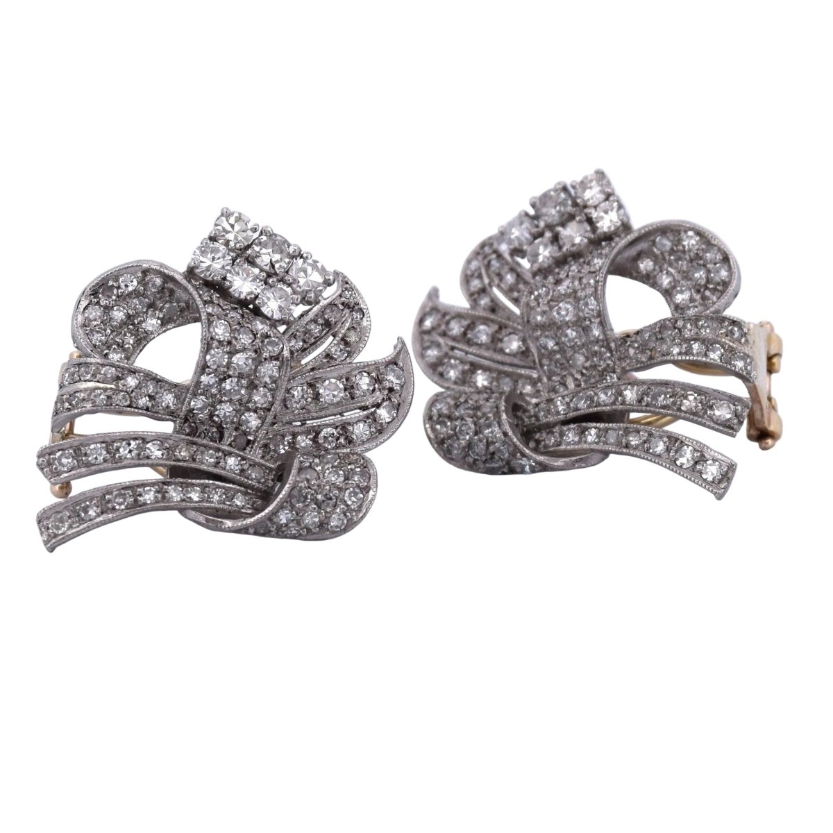Boucles d'oreilles Clips en or jaune, platine et diamants - Castafiore