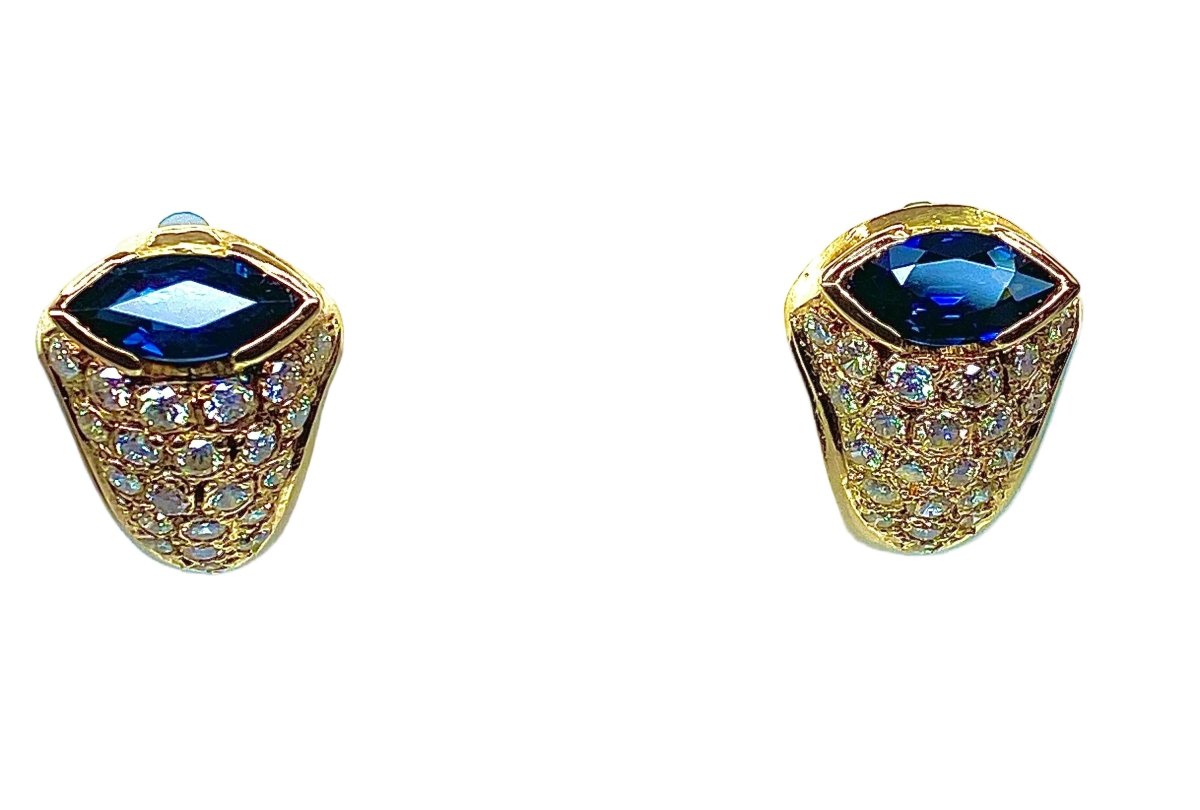Boucles d'oreilles Clips en or jaune, saphirs et diamants - Castafiore