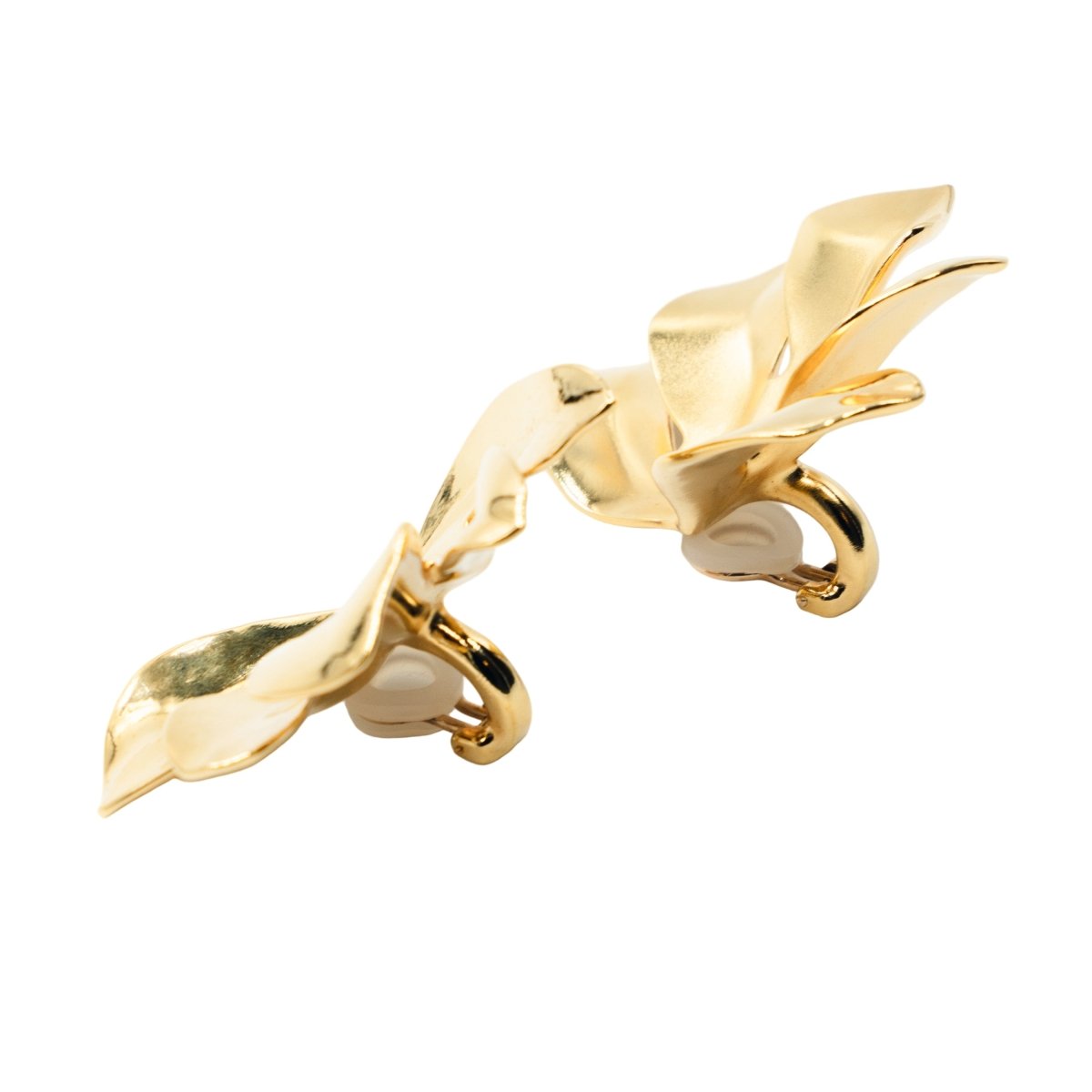 Boucles d'oreilles Clips JAR "Feuille de figuier" en aluminium et or jaune - Castafiore