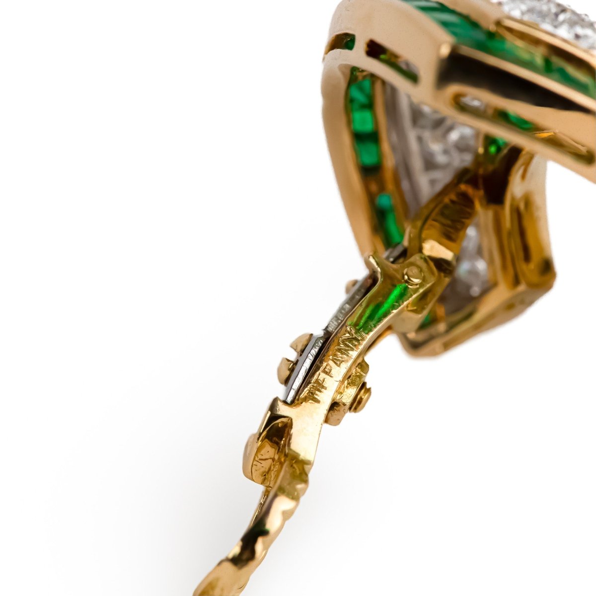 Boucles d'oreilles Clips TIFFANY & CO. en or jaune, émeraudes et diamants - Castafiore