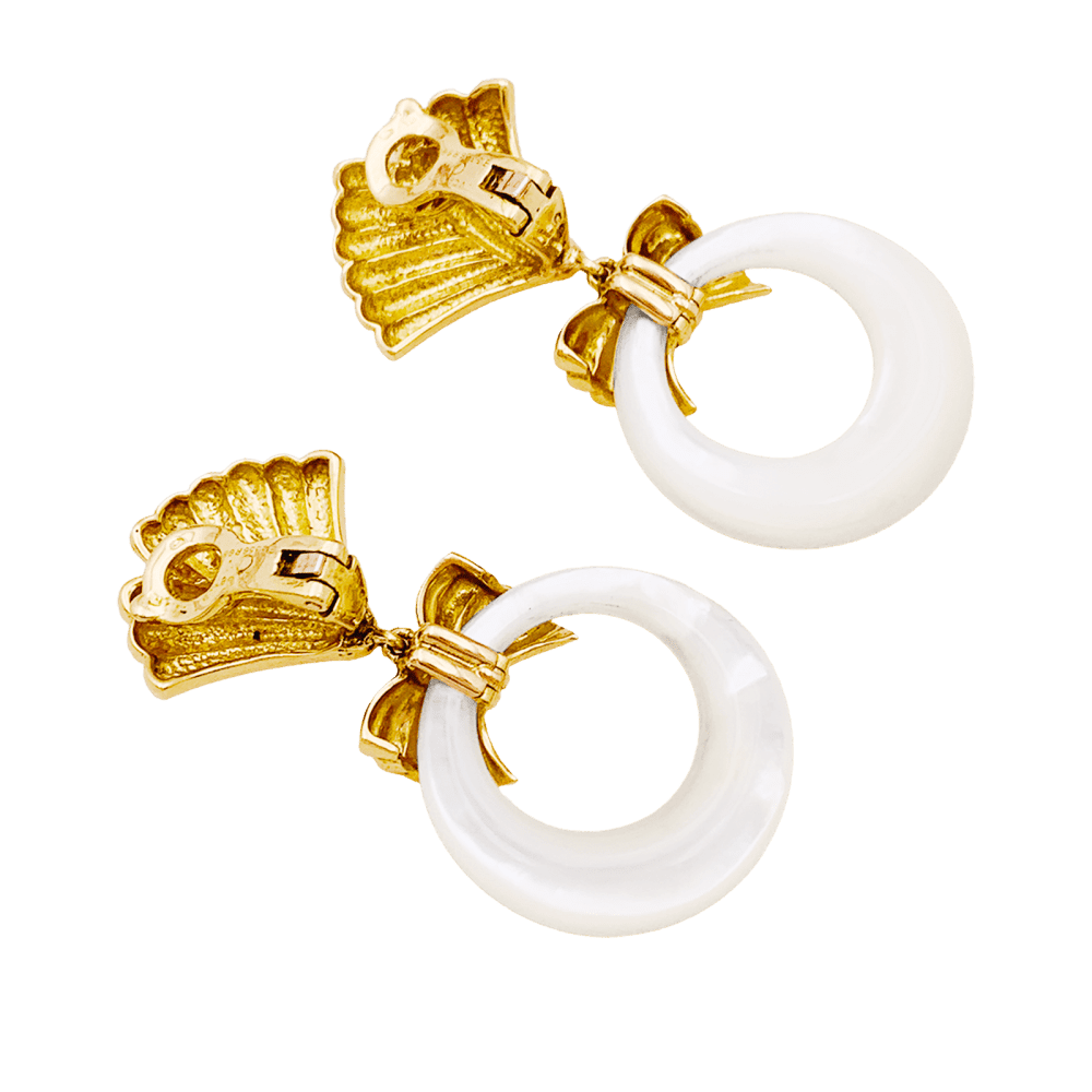 Boucles d'oreilles Clips VAN CLEEF & ARPELS en or jaune et pierres dures - Castafiore