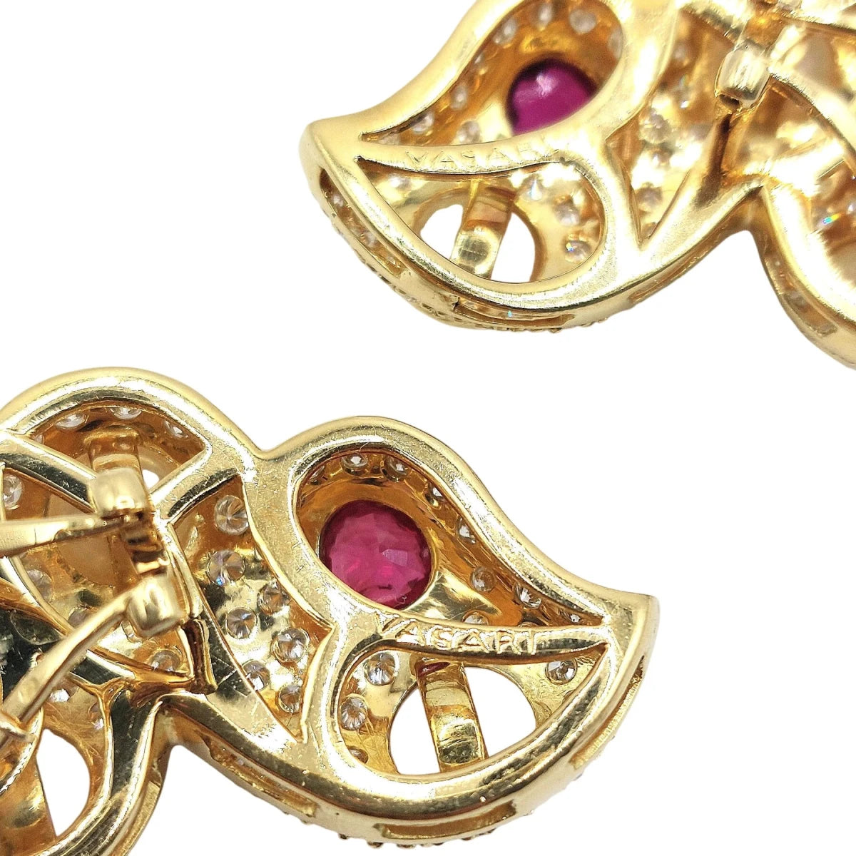 Boucles d'oreilles Clips VASARI "Nuages" en or jaune, rubis, perles et diamants - Castafiore