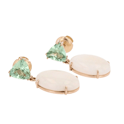 Boucles d'oreilles Clous en en or jaune, grenats et opales - Castafiore