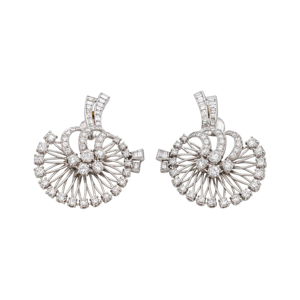 Boucles d'oreilles Clous en or blanc, platine et diamants - Castafiore