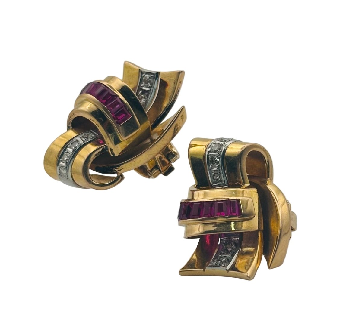 Boucles d'oreilles Clous en or jaune, rubis et diamants - Castafiore