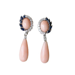 Boucles d'oreilles Corail Peau d'Ange Diamants Saphirs Or Blanc - Castafiore