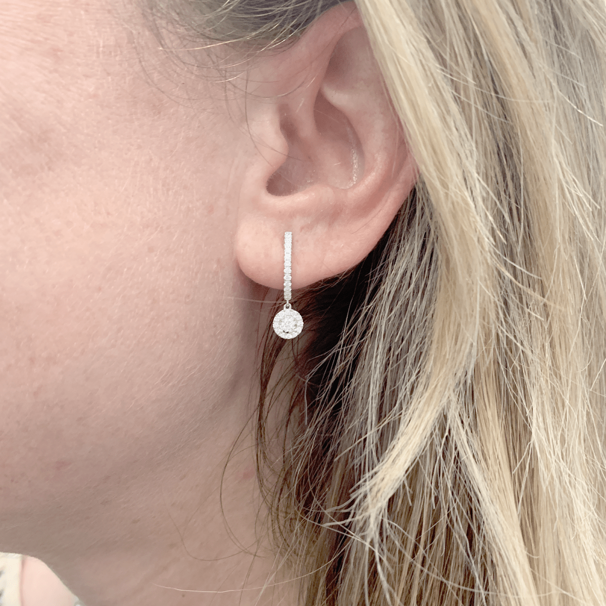 Boucles d'oreilles Créoles en or blanc et diamants - Castafiore